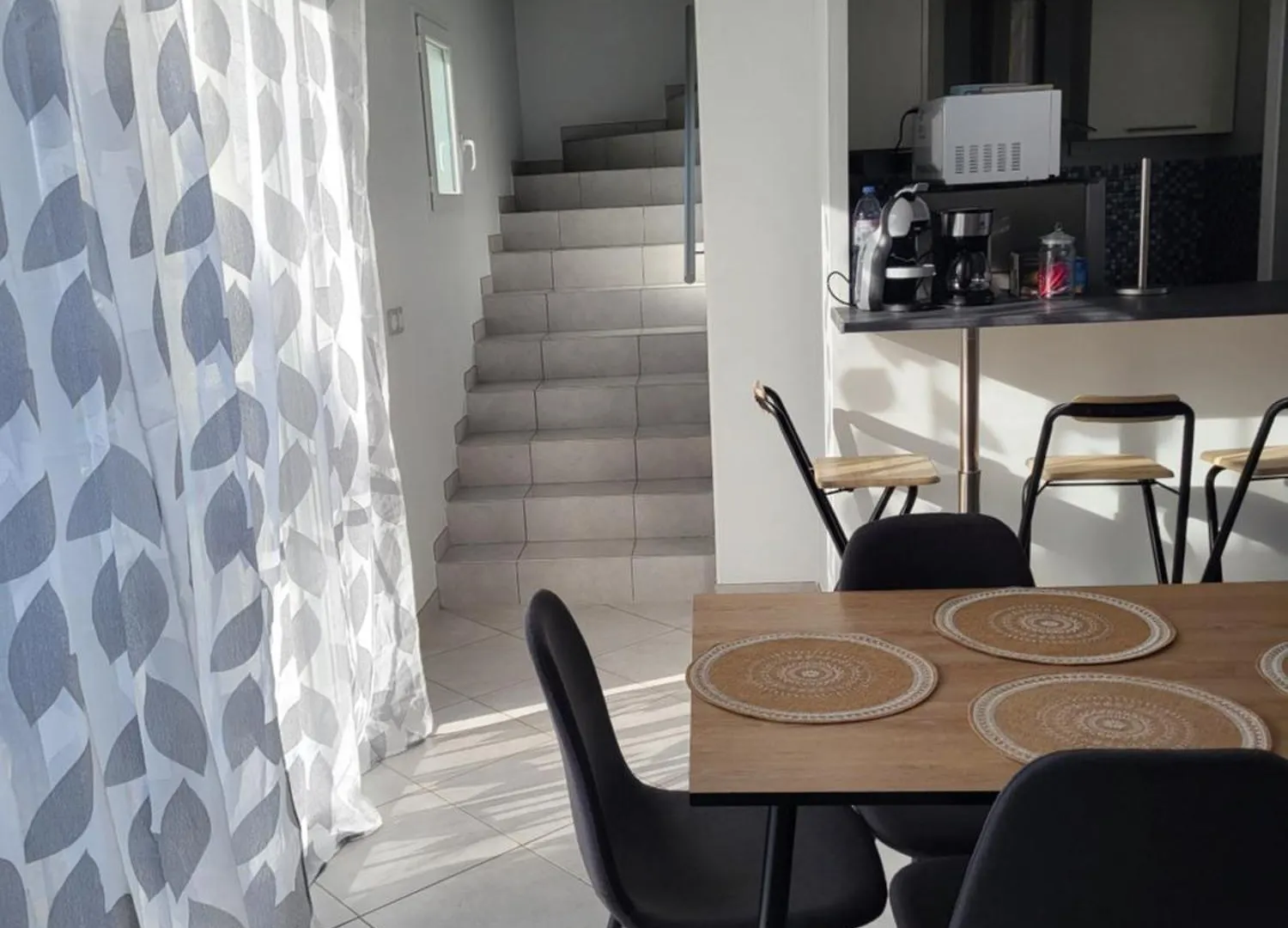 Apartamento Duplex Avec Parking Chassieu